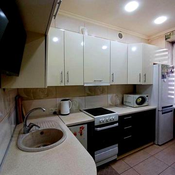 3-кімнатна "сталінка" 85 кв.м Суха Балка