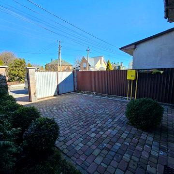 Продам таунхаус середній на 4 кімнати