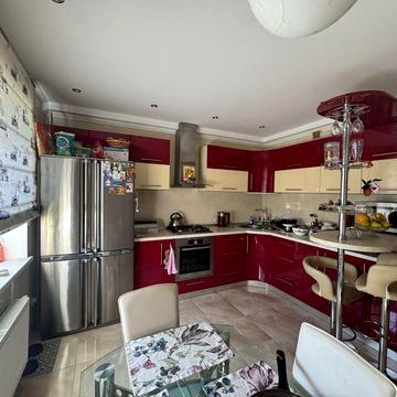 Продам 2-х кімнатну квартиру від власника ЖК Левада