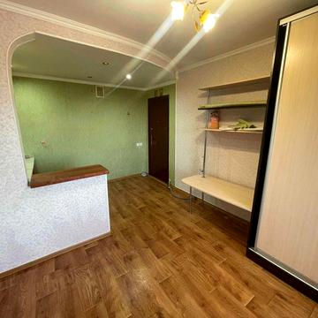 Продаж кімнати в секцію, мікрорайон жовтневий