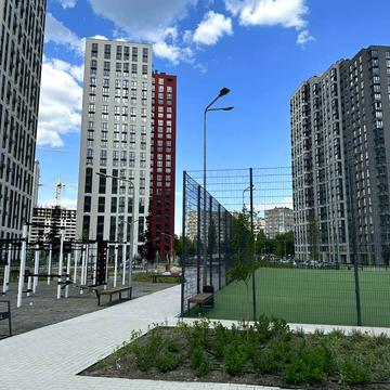 Європейського Союзу просп. (Правди), 49