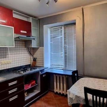 Сучасна квартира на Шуменському . Вікна на Миколаїв .