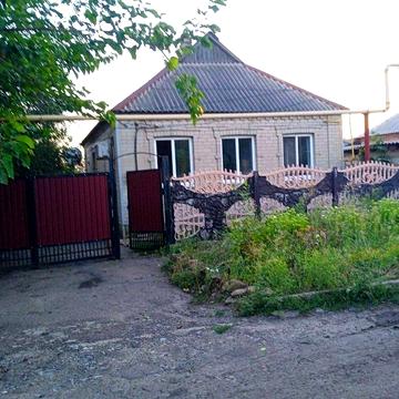 Здаётся дом,из белого кирпича три комнаты