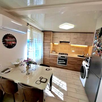 Продам 2к.кв ул. Макаренко-14