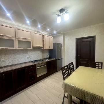 ОРЕНДА! Двокімнатна квартира на вул. Зоряна