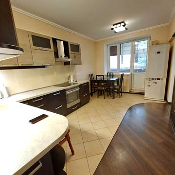 Бориспільська вул., 12-В