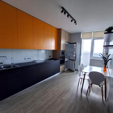 Воскресенська вул., 16-В