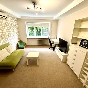 Академіка Філатова вул., 1/22