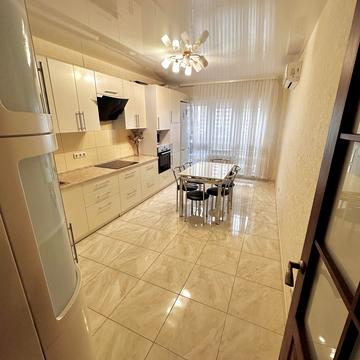 Софії Русової вул., 7