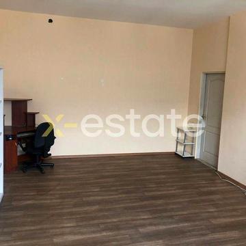 Продаж квартири в будинку комунального типу ТРЦ "Нікольський"