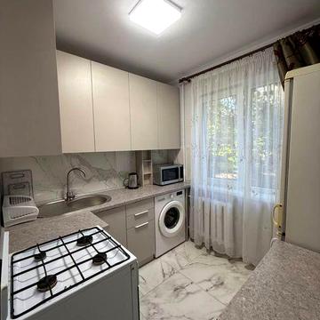 Оренда 1к квартири по вул. Медової Печери