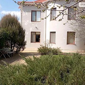 Довгострокова оренда 4к Дім Атаманюка вулиця