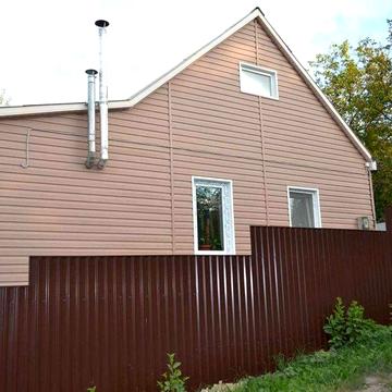 Продам просторий будинок