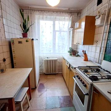 Продам 3к квартиру. Вул Калинова