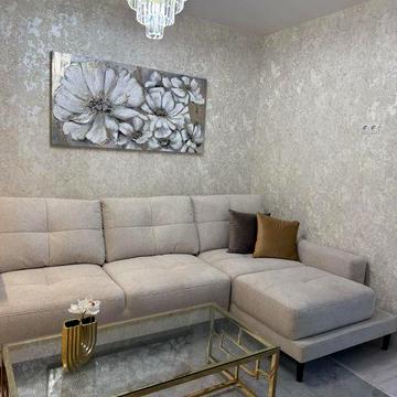 Центр новобудова 2 х кімнатна перша здача