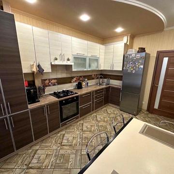 Садовий 2 х кімнатна квартира