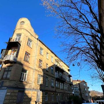 Продаж 3-х кімнатної квартир вул.Хорватська Центр міста