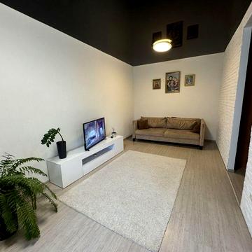 Квартира 1 кімнатна самий центр