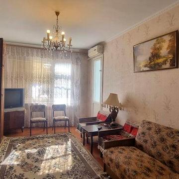 Оренда квартири на Шуменському . Ліфт працює .