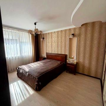 3 кім.-квартира з ремонтом у цегляному будинку ЖК Беркут р-н 12 школи ЖК беркут