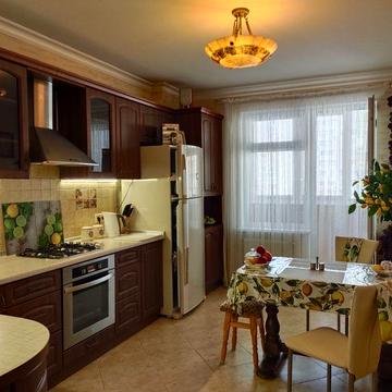 Срочная продажа 3комн.квартира Кирпичный дом 4этаж Газ Сахарова