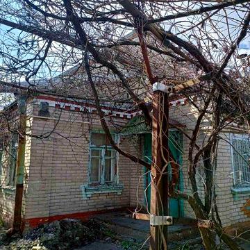 Продаётся пол дома Бородинский микрорайон