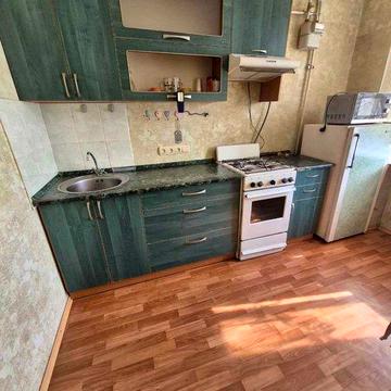 Сдам 2-х комн. в центре