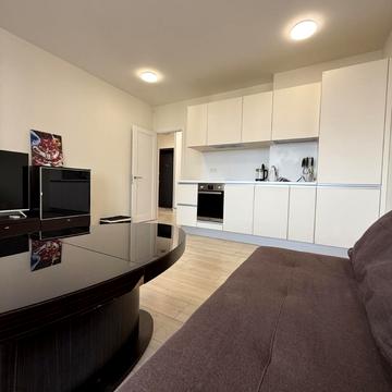 Митрополита Василя Липківського вул. (Урицького), 37-Б