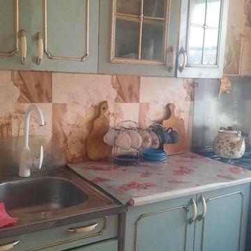 Сдаю 3комн.кв Пр.Центральный -9 слободская, 4этаж, можно с животными