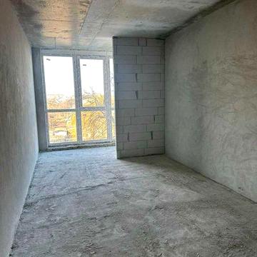 1 кім поруч з парком Центр