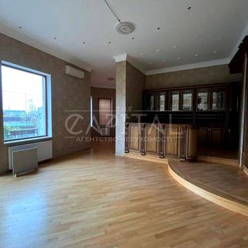 Оренда дуплексу, Гатне