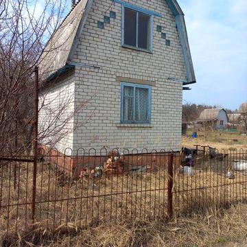 2-поверхова цегляна та утеплена  дача з грубою та ремонтом. ІМ