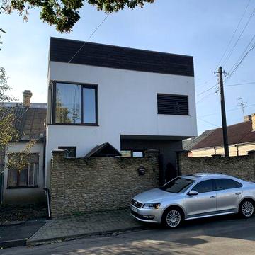 Здам Котедж/3 кімнати/Можна з тваринкою Поруч Центру