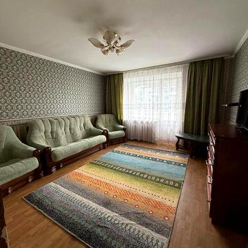 Здається 3-х кімнатна квартиру(на тривалий період)по Володимирський