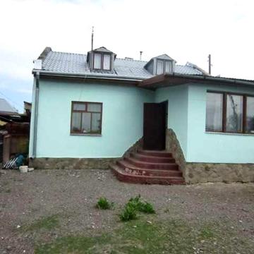 Продаж спареного особняка вул. Нагірна (р-н Топольної)