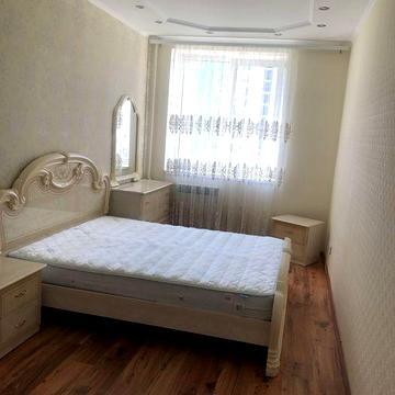 Сдам 2 комн заболотного , газ 70м