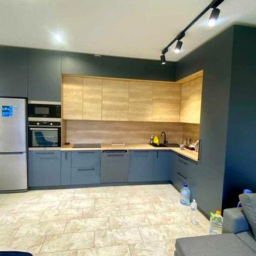 Сучасний 1 поверховий будинок центр Таромського