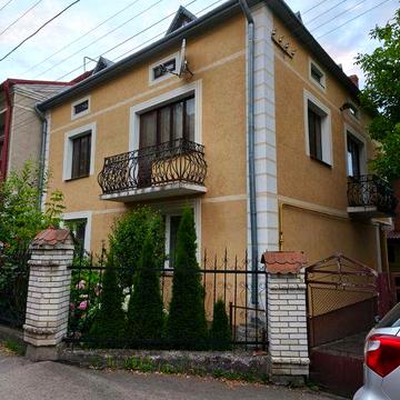 оренда будинку довгостроково