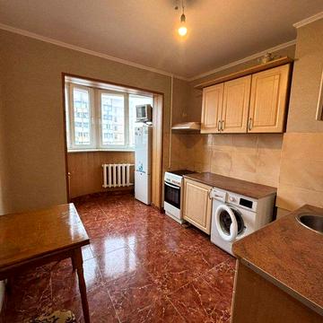 Сдам Долгосрочно 1-комнатную 44 м2 Вильямса Королева Таврия!