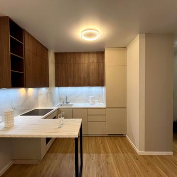 Березнева вул., 14-Б