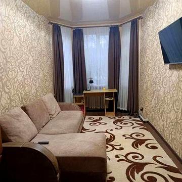 Продам 2-комн квартиру в районе Каруны ул.