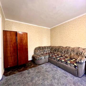 Сдам 1 комнатную Космонавтов угол Генерала Петрова—Черёмушки