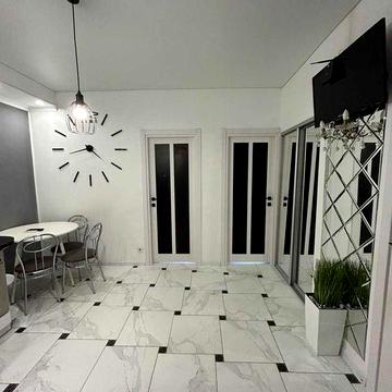 2 комнатная квартира в новом доме на Марсельской с ремонтом и мебелью