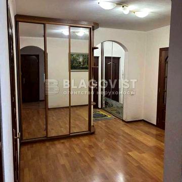 Продам 3 кімнатну квартиру метро Позняки Драгоманова 23