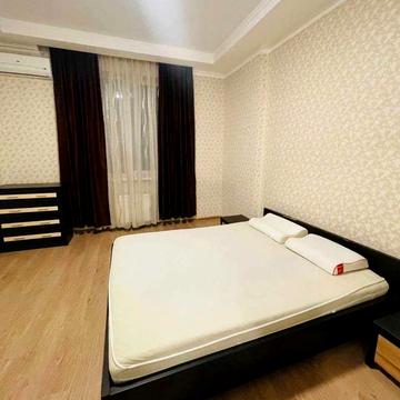 Кирило-Мефодіївська вул., 2