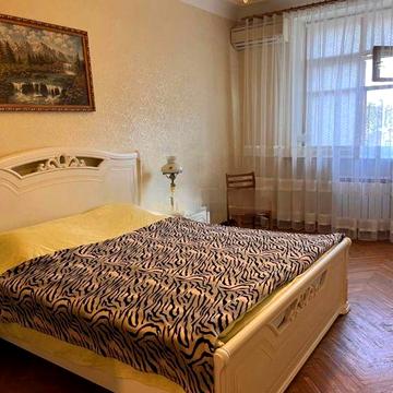 Оренда квартири біля метро Південний Вокзал!