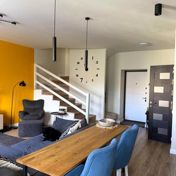 Зелена вул., 2