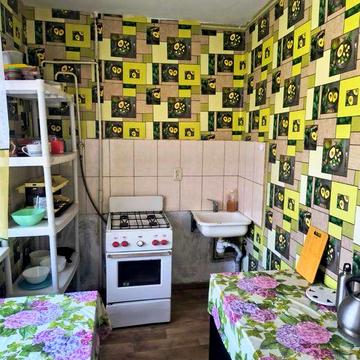 Сдается 1-комнатная квартира крупногабаритная на левом берегу