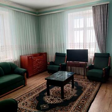 Продається 2 кімнатна квартира в центрі Чорткова