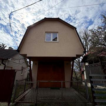 2 кімнатна вул. Драгоманова р-н Театральної площі